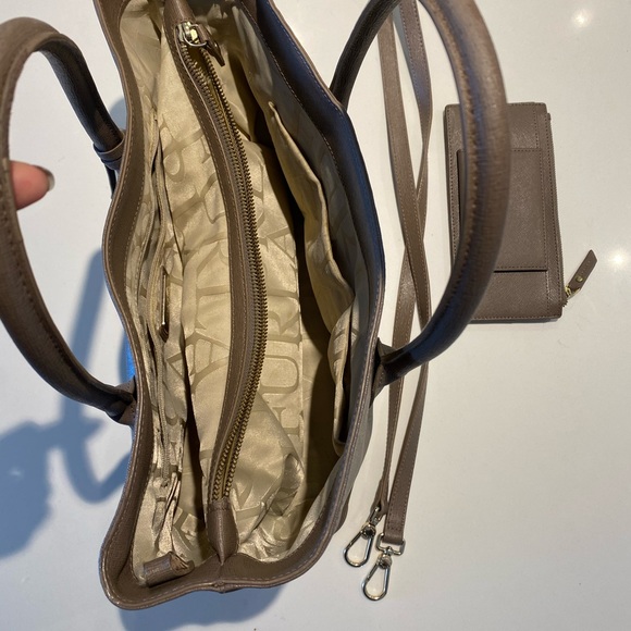 FURLA SHOULDER BAG CROSS BODY BAG WITH HANDLES AND SIDE STRAP + DUST BAG + VALET - Picture 3 of 16